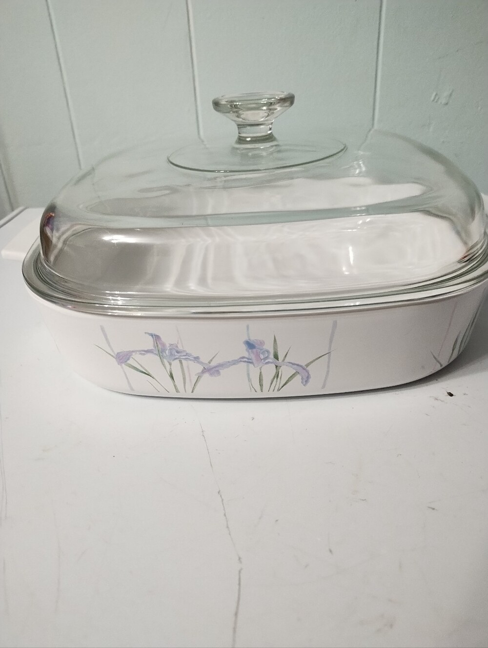 Vintage CorningWare Shadow Iris 2.5 Quart Casserole Dish With Lid